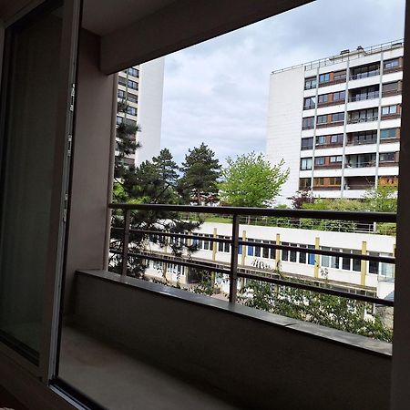 Chic Parisian Studio Retreat Bright Spacious And Secure Parking Esterno foto