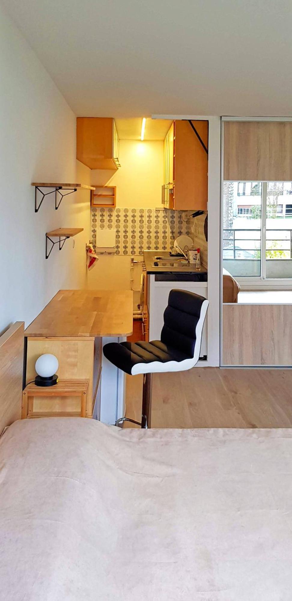 Chic Parisian Studio Retreat Bright Spacious And Secure Parking Esterno foto